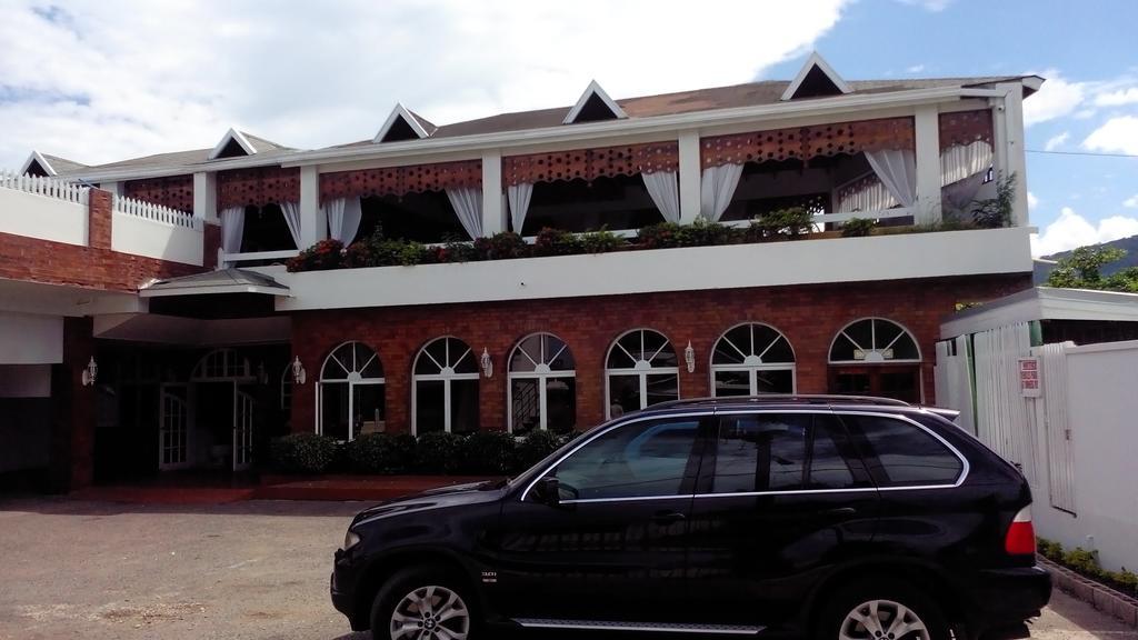 Village Hotel Ότσο Ρίος Εξωτερικό φωτογραφία
