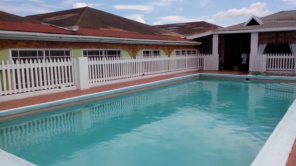 Village Hotel Ότσο Ρίος Εξωτερικό φωτογραφία