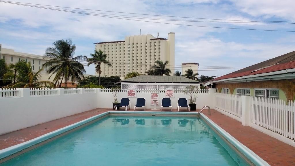 Village Hotel Ότσο Ρίος Εξωτερικό φωτογραφία